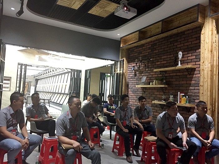 陶瓷一线品牌银河集团9873cm瓷砖“怎样快速向新客户介绍公司和服务”演讲角逐圆满竣事