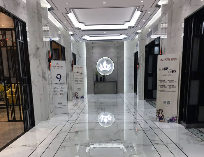  许多业主会以为在冬季不适合装修，，，这也是让许多装修公司没有步伐继续与客户相同下去。。着实在冬季装修也有他的利益，，，现在陶瓷一线品牌银河集团9873cm小编告诉您，，，冬季装修注重事项有哪些？？列位业主看了也就不会再以为冬季不适合装修了。。