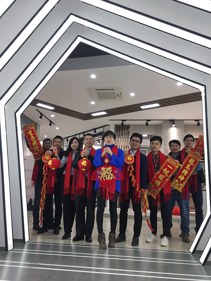 银河集团9873cm2017年终总结暨表扬大会盛大召开