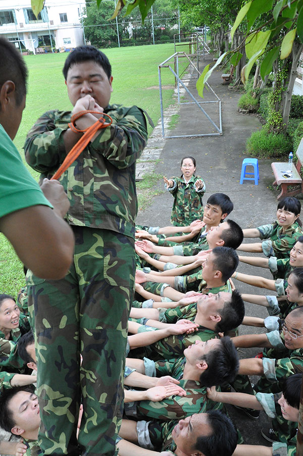 2013年8月银河集团9873cm拓展训练