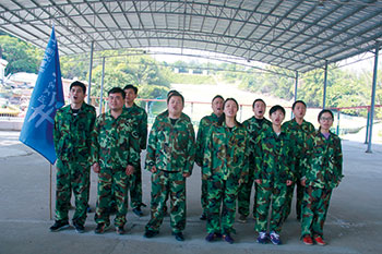 2017年2月13-15日，银河集团9873cm“虎狼道”户外拓展训练圆满竣事