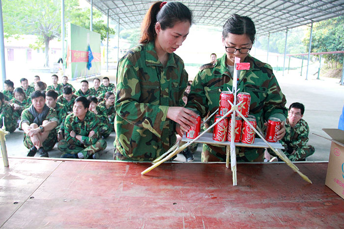 2017年2月13-15日，银河集团9873cm“虎狼道”户外拓展训练圆满竣事