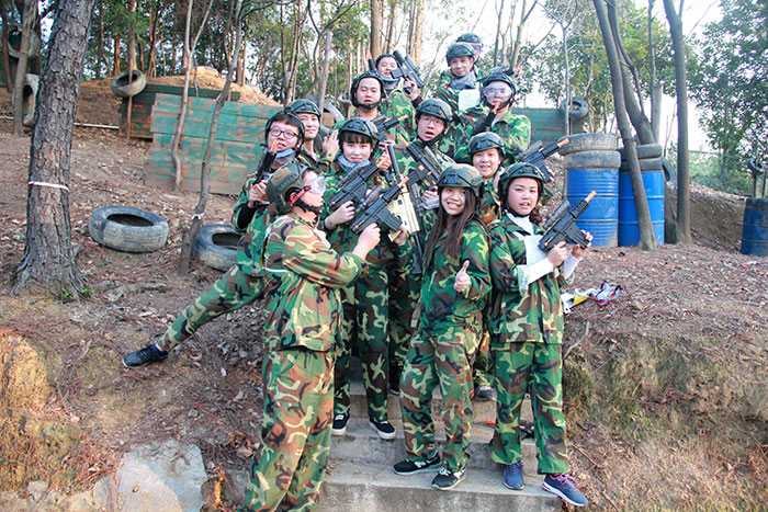 2017年2月13-15日，银河集团9873cm“虎狼道”户外拓展训练圆满竣事