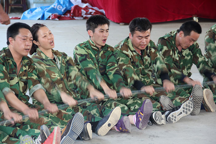 2017年2月13-15日，银河集团9873cm“虎狼道”户外拓展训练圆满竣事